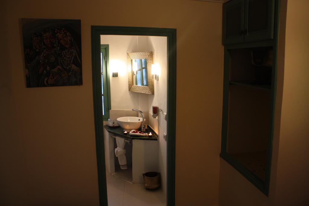 Ryad Dar El Meknassia Meknès Habitación foto